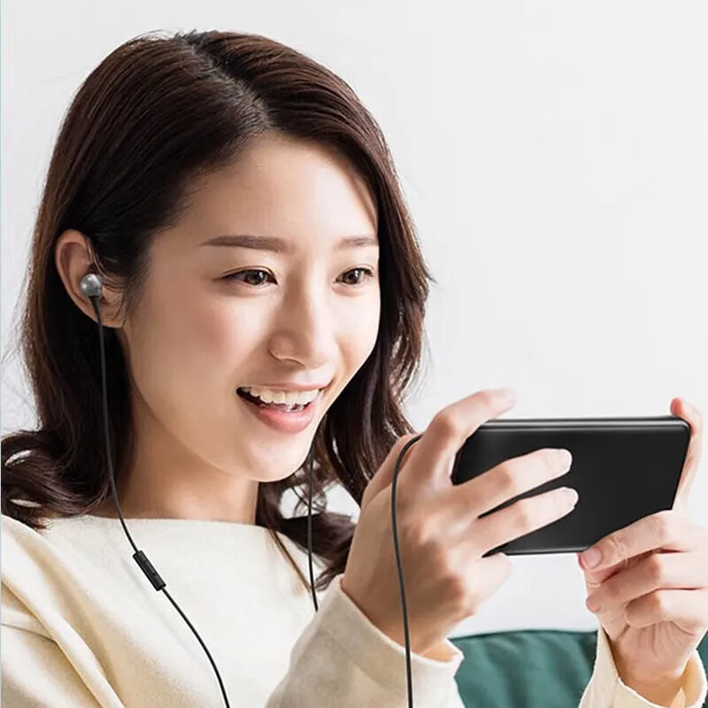 Original Xiaomi Capsule Earpho - đánh giá và giá Outdoor Power Outlet Waterproof