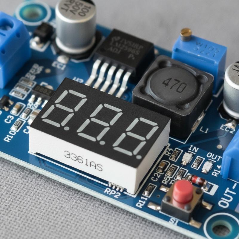 LM2596S 2.5-40V 3A  Converter  - đánh giá và giá Outdoor Power Module